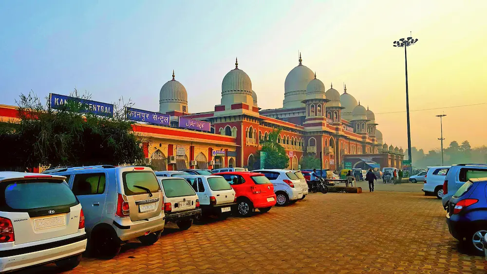 Top 10 Old and Famous Food Places in Kanpur You Must Try